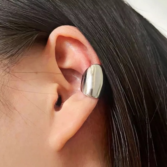 STERLING SILVER EAR CUFF - Picture 1 of 1